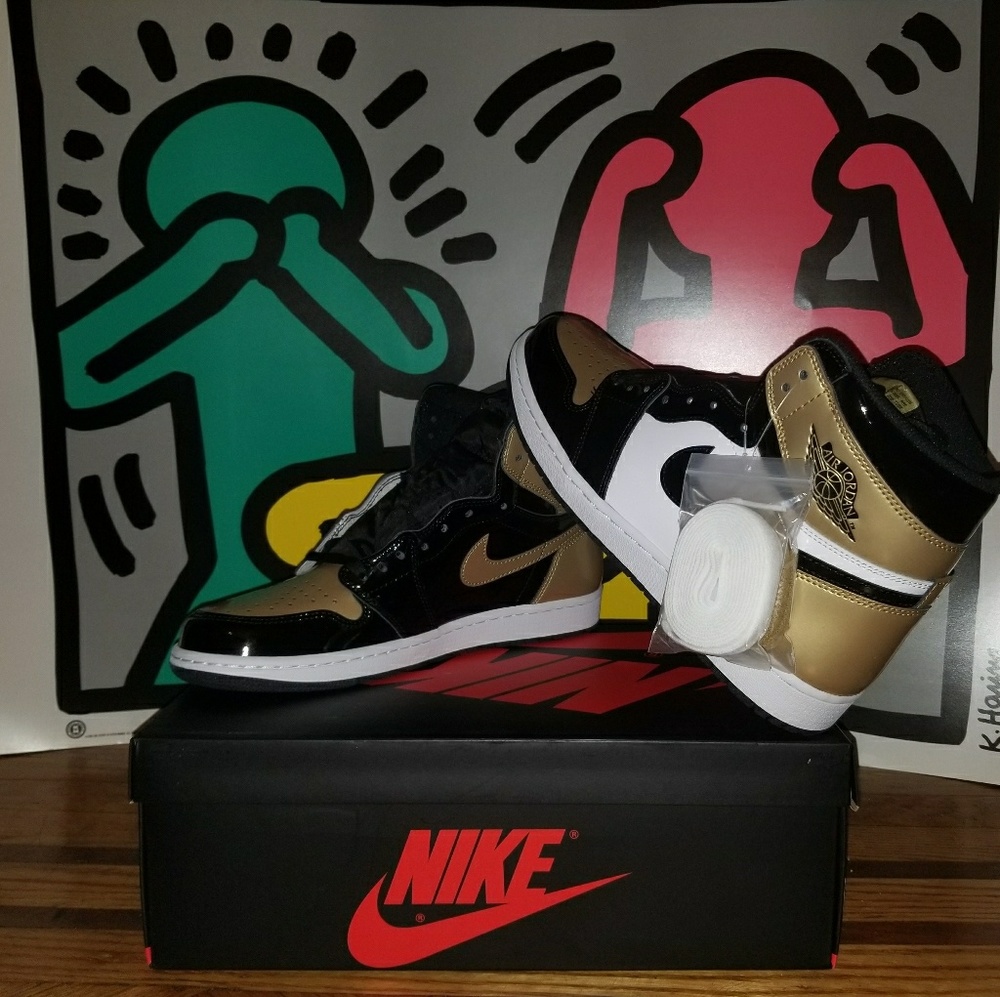 Air Jordan Retro 1 NRG Gold Toe - Picture 1 of 3